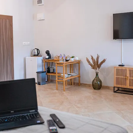 дизайнерско студио в модерна сграда -молимаркс делукс студио Apartment Burgas