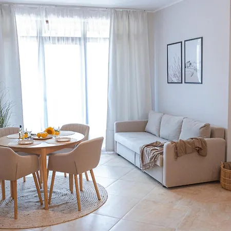 Apartment дизайнерско студио в модерна сграда -молимаркс делукс студио *