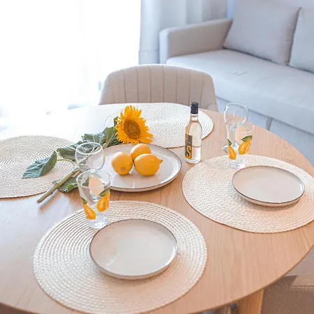 дизайнерско студио в модерна сграда -молимаркс делукс студио Apartamento *